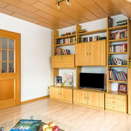 Spacious With Barbecue Daire Marktrodach